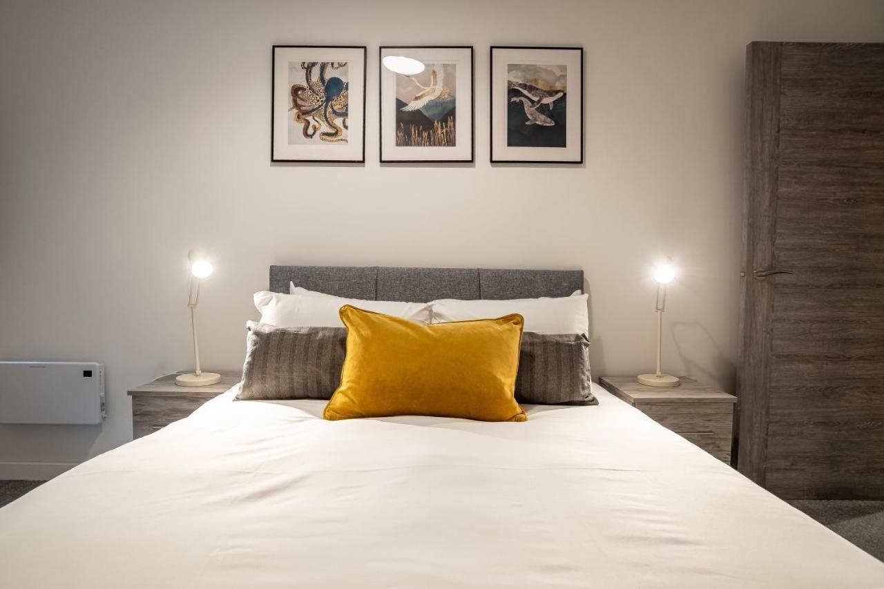 Two Bedroom - Central Peterborough Apartment - Bayard Apartments Eksteriør billede