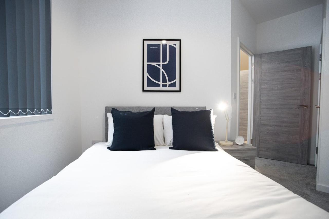 Two Bedroom - Central Peterborough Apartment - Bayard Apartments Eksteriør billede
